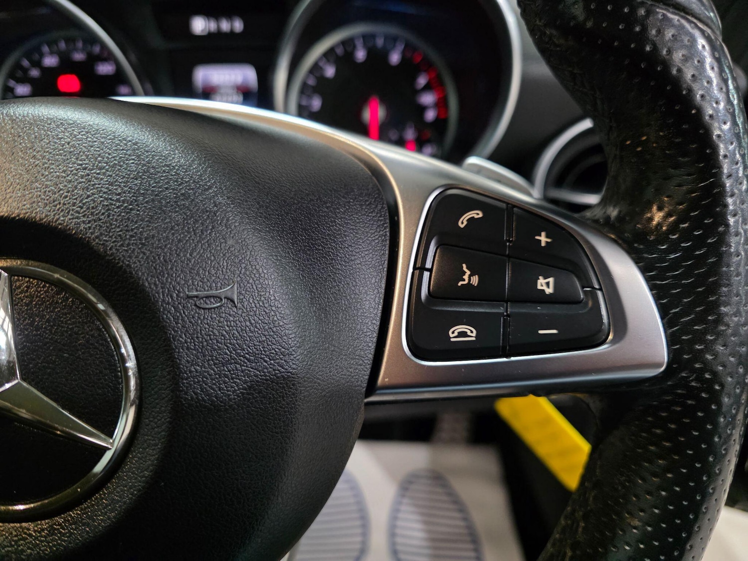 Used Mercedes-Benz SLC 2017 for sale - 76215092: Photo 17