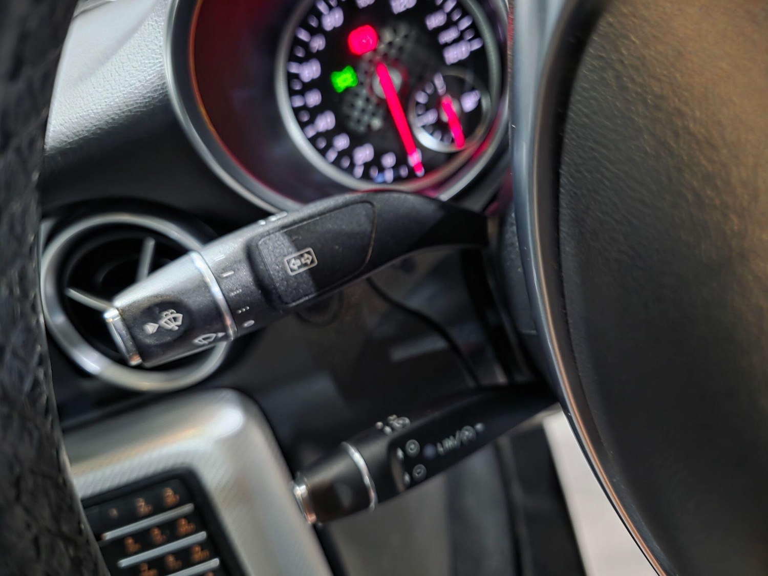 Used Mercedes-Benz SLC 2017 for sale - 76215092: Photo 19