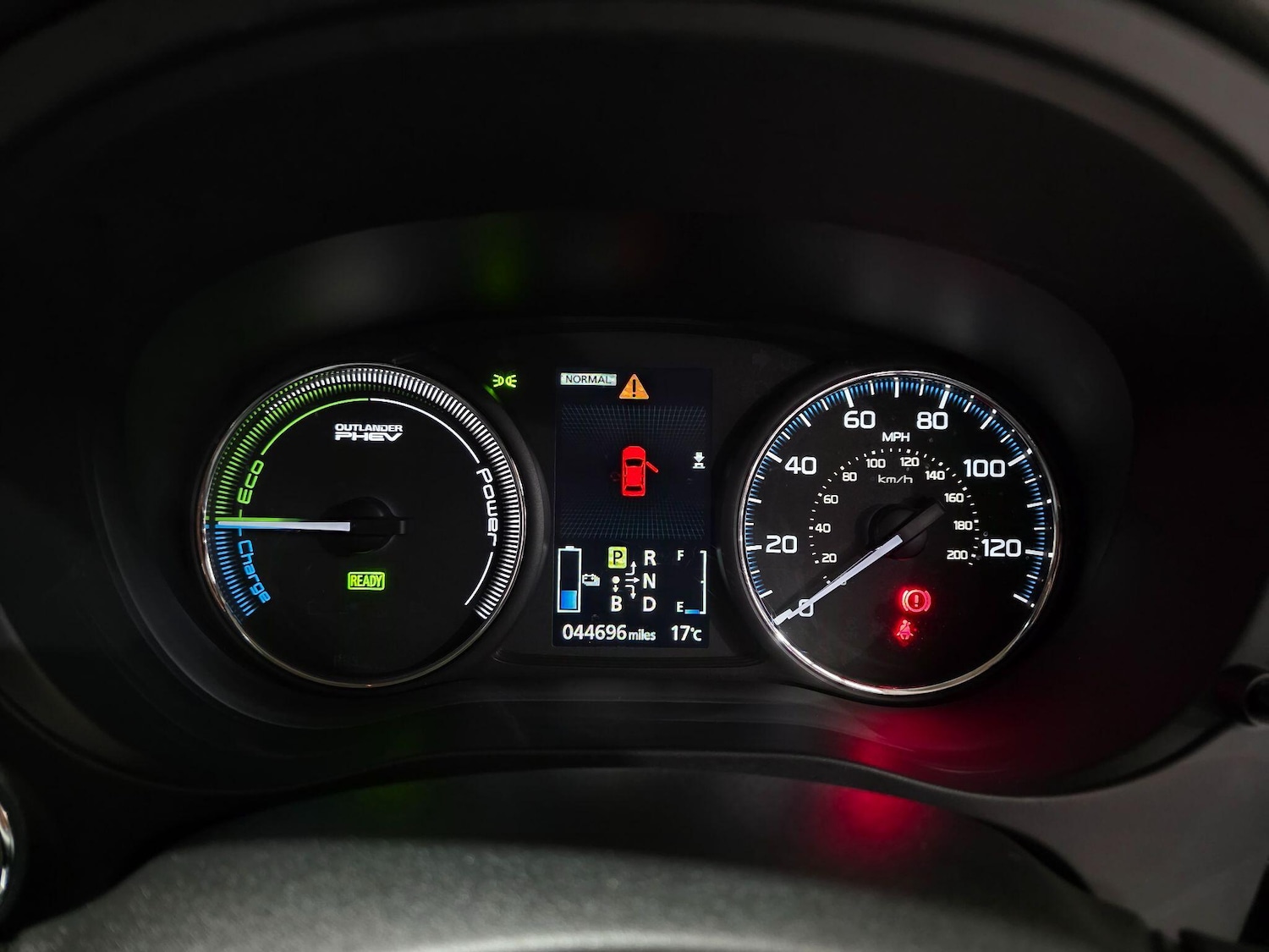 Used Mitsubishi Outlander 2015 for sale - 76108750: Photo 11