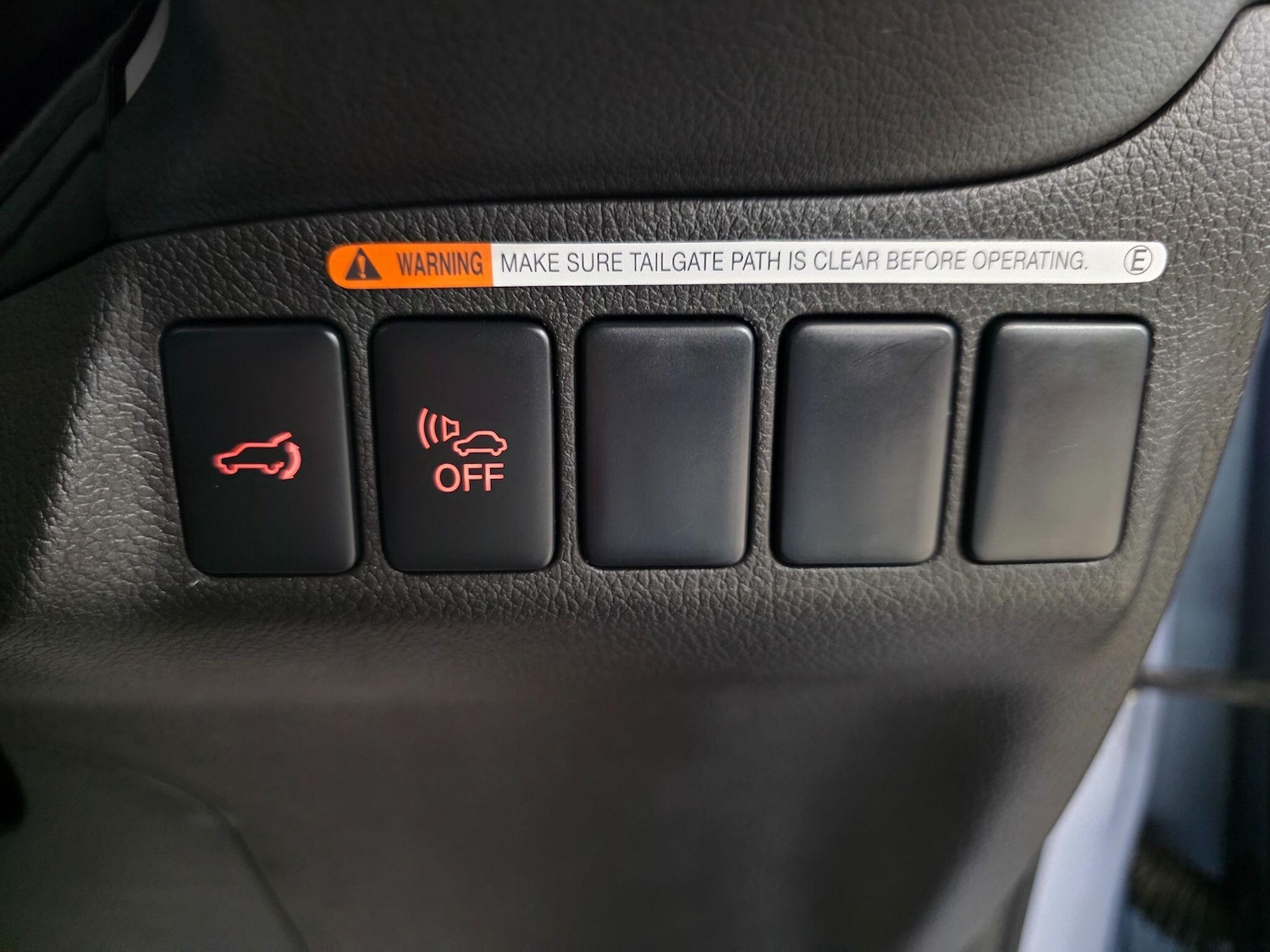 Used Mitsubishi Outlander 2015 for sale - 76108750: Photo 16