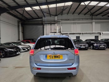 Used Mitsubishi Outlander 2015 for sale - 76108750: Photo 4
