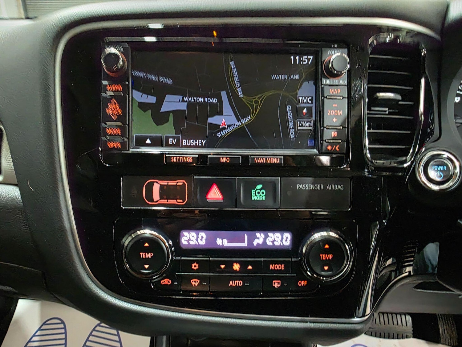 Used Mitsubishi Outlander 2015 for sale - 76108750: Photo 8