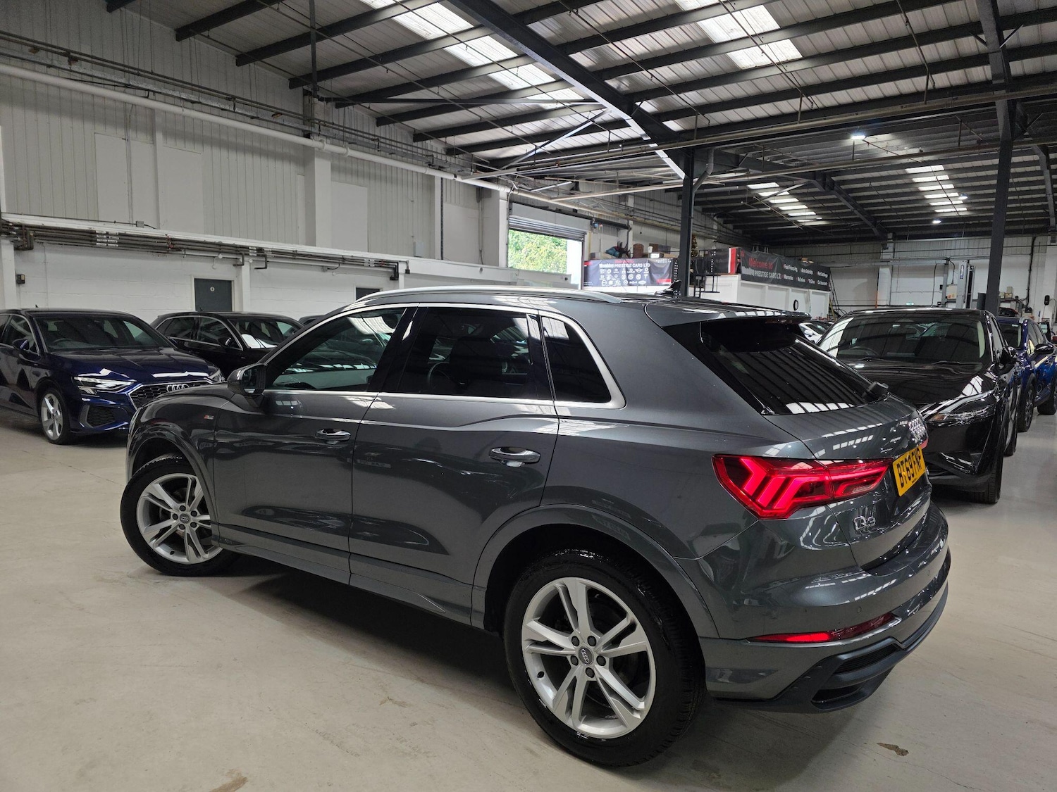 Used Audi Q3 for sale - 76989408: Photo 31