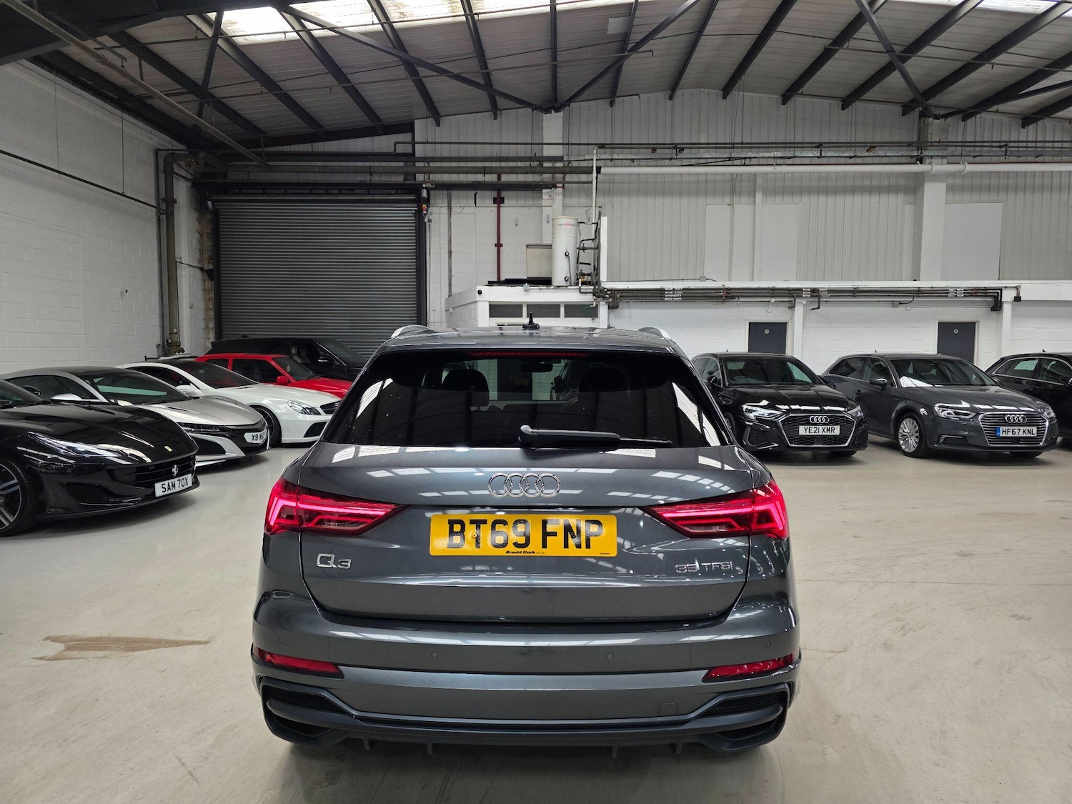 Used Audi Q3 for sale - 76989408: Photo 4