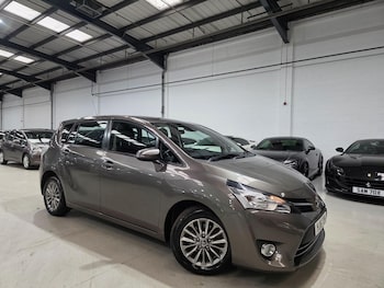 Used Toyota Verso 2016 for sale - 75757160: Photo