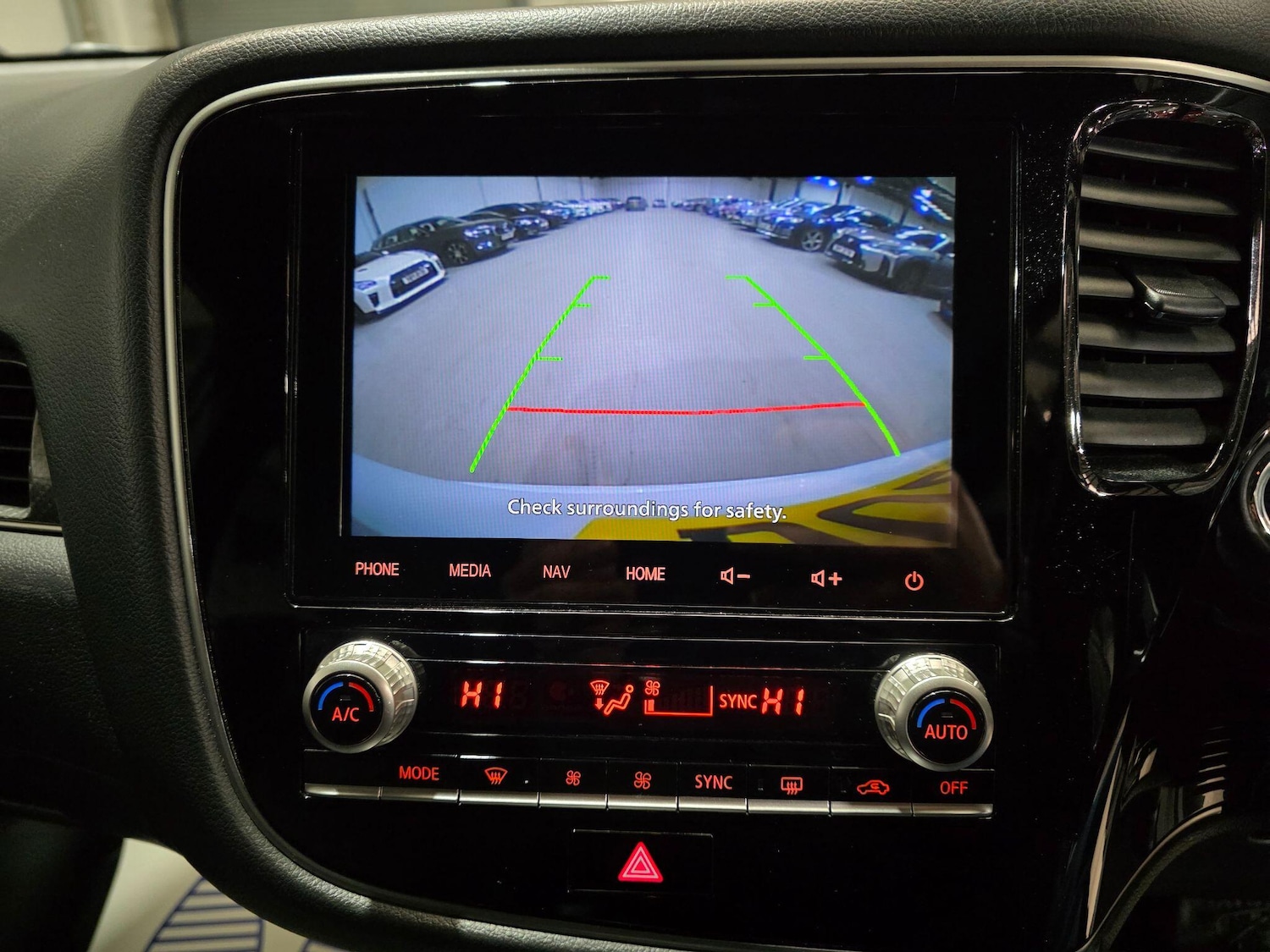 Used Mitsubishi Outlander 2020 for sale - 77585908: Photo 8