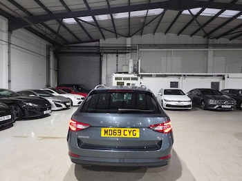 Used Skoda Superb 2020 for sale - 76247192: Photo