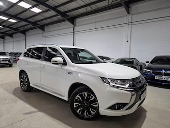 Used Mitsubishi Outlander 2016 for sale - 77040443: Photo