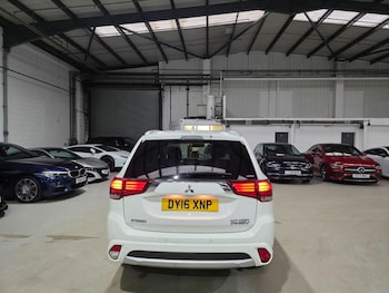 Used Mitsubishi Outlander 2016 for sale - 77040443: Photo