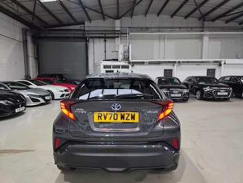 Used Toyota C-HR 2020 for sale - 75414953: Photo