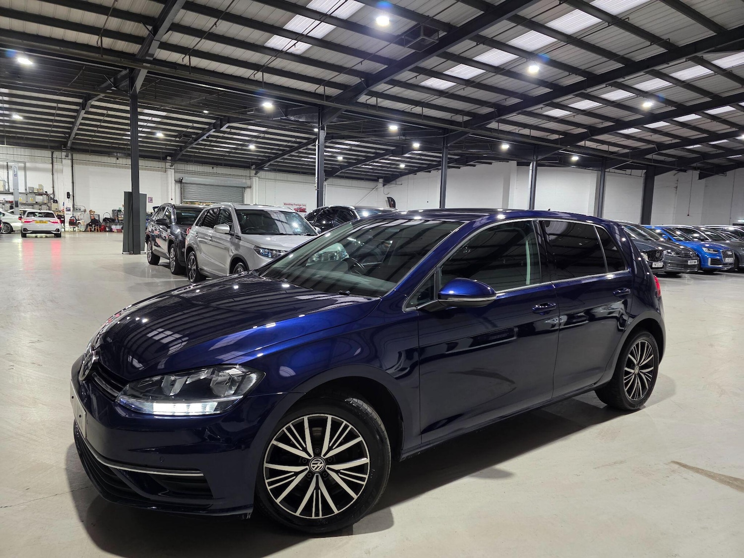 Used Volkswagen Golf 2018 for sale - 76174708: Photo 1