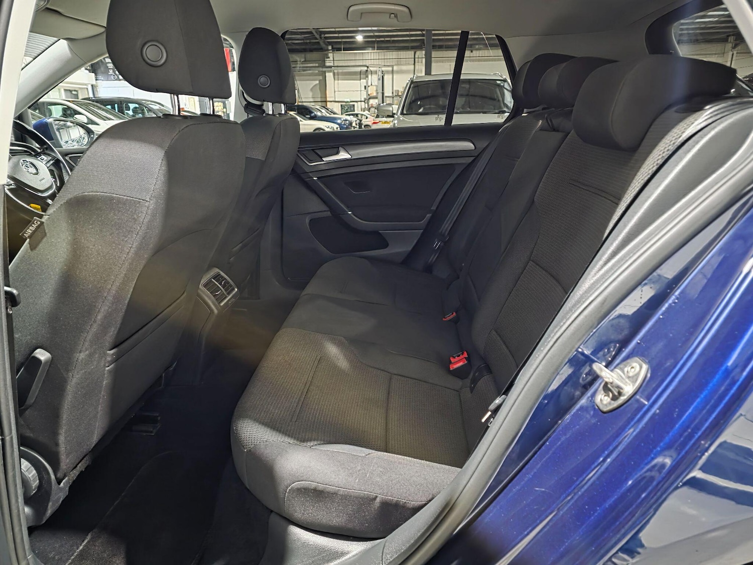 Used Volkswagen Golf 2018 for sale - 76174708: Photo 25