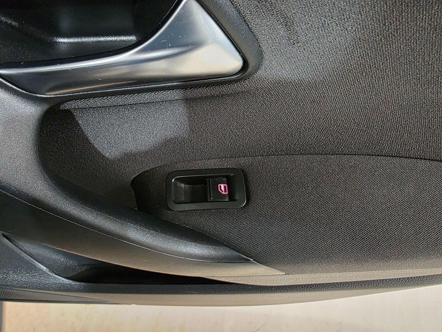 Used Volkswagen Polo 2010 for sale - 77484430: Photo 18