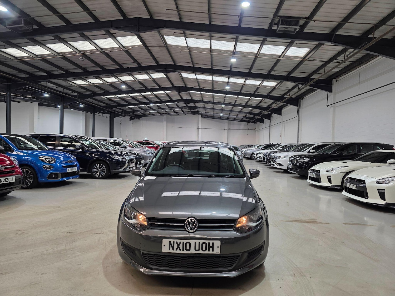 Used Volkswagen Polo 2010 for sale - 77484430: Photo 2