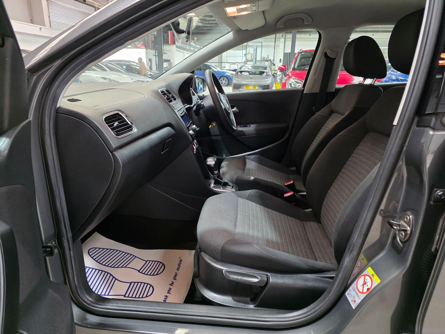 Used Volkswagen Polo 2010 for sale - 77484430: Photo 21