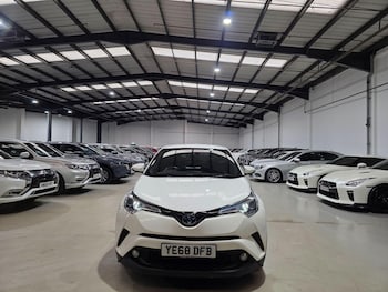 Used Toyota C-HR 2018 for sale - 77809100: Photo
