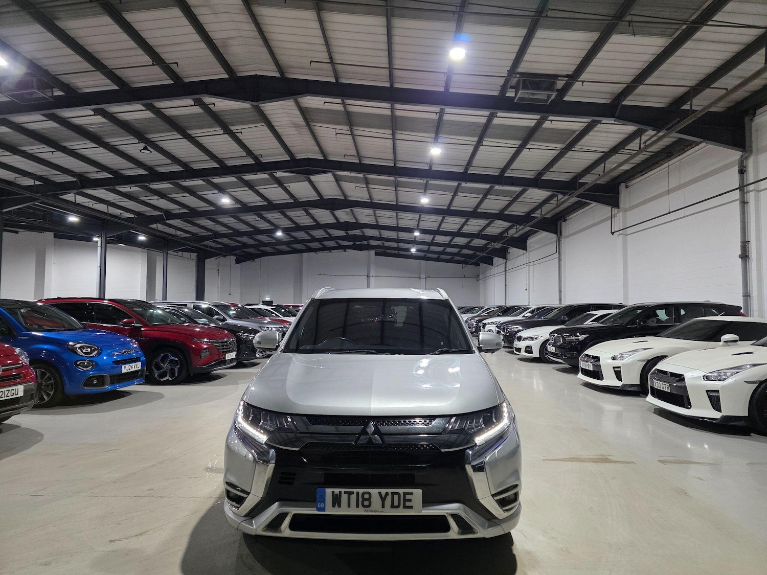 Used Mitsubishi Outlander 2018 for sale - 77242796: Photo 2