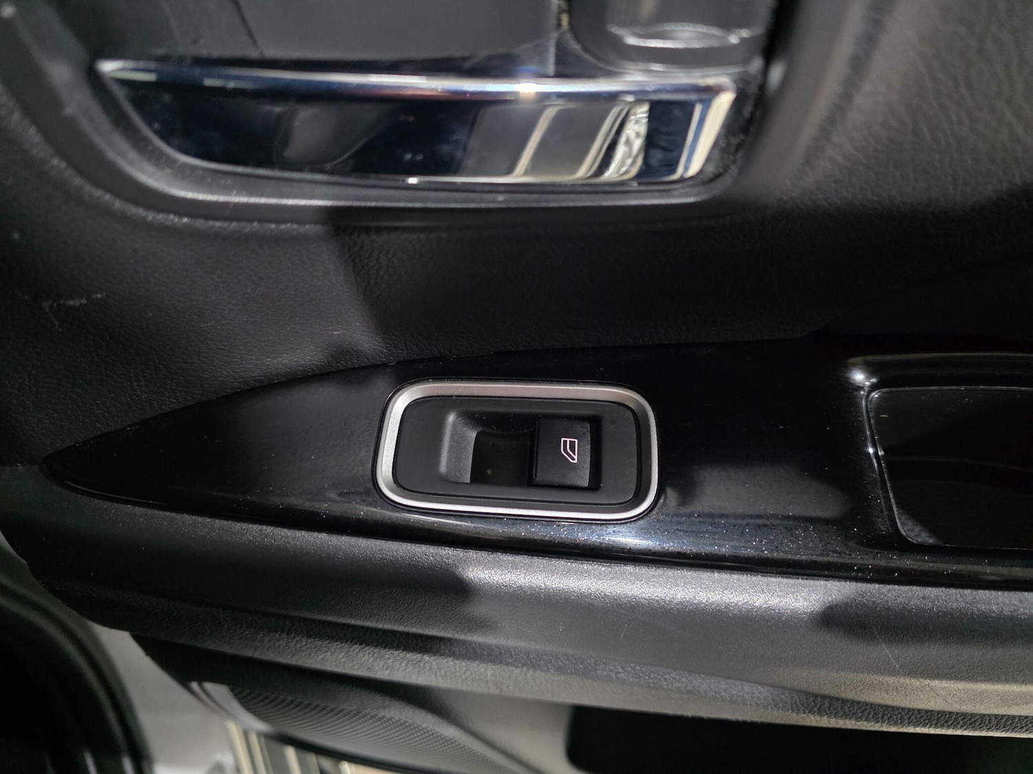 Used Mitsubishi Outlander 2018 for sale - 77242796: Photo 23