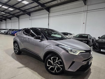 Used Toyota C-HR 2017 for sale - 76573351: Photo