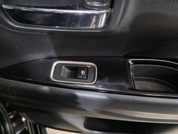 Used Mitsubishi Outlander 2017 for sale - 75506866: Photo 18