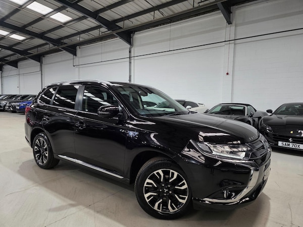 Used Mitsubishi Outlander 2017 for sale - 75506866: Photo 3