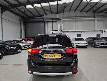 Used Mitsubishi Outlander 2017 for sale - 75506866: Photo 4