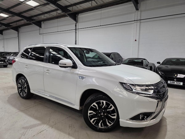 Used Mitsubishi Outlander 2018 for sale - 75588827: Photo 3
