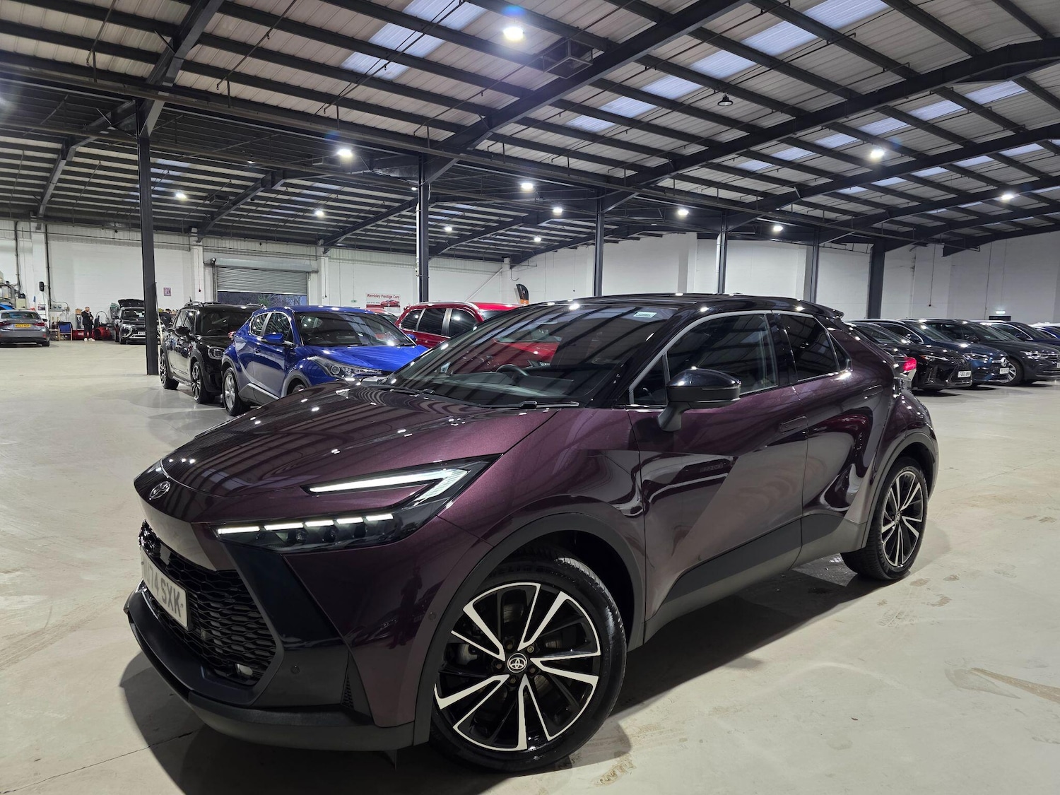 Used Toyota C-HR 2024 for sale - 76926552: Photo 1