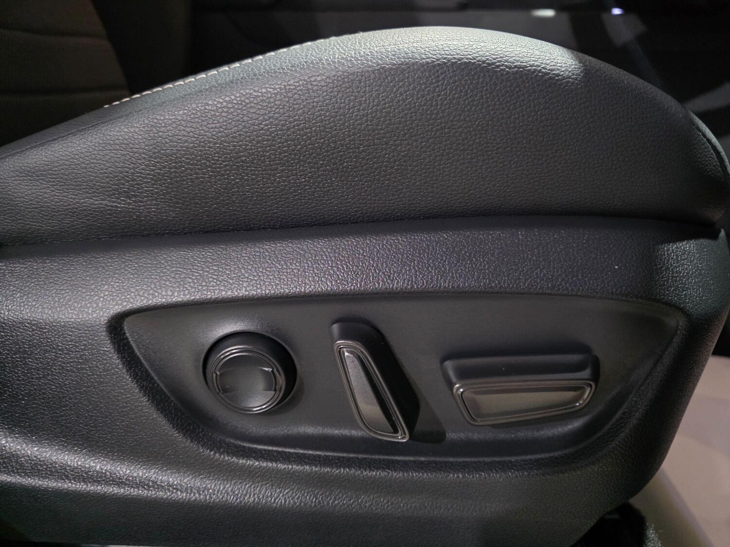 Used Toyota C-HR 2024 for sale - 76926552: Photo 14