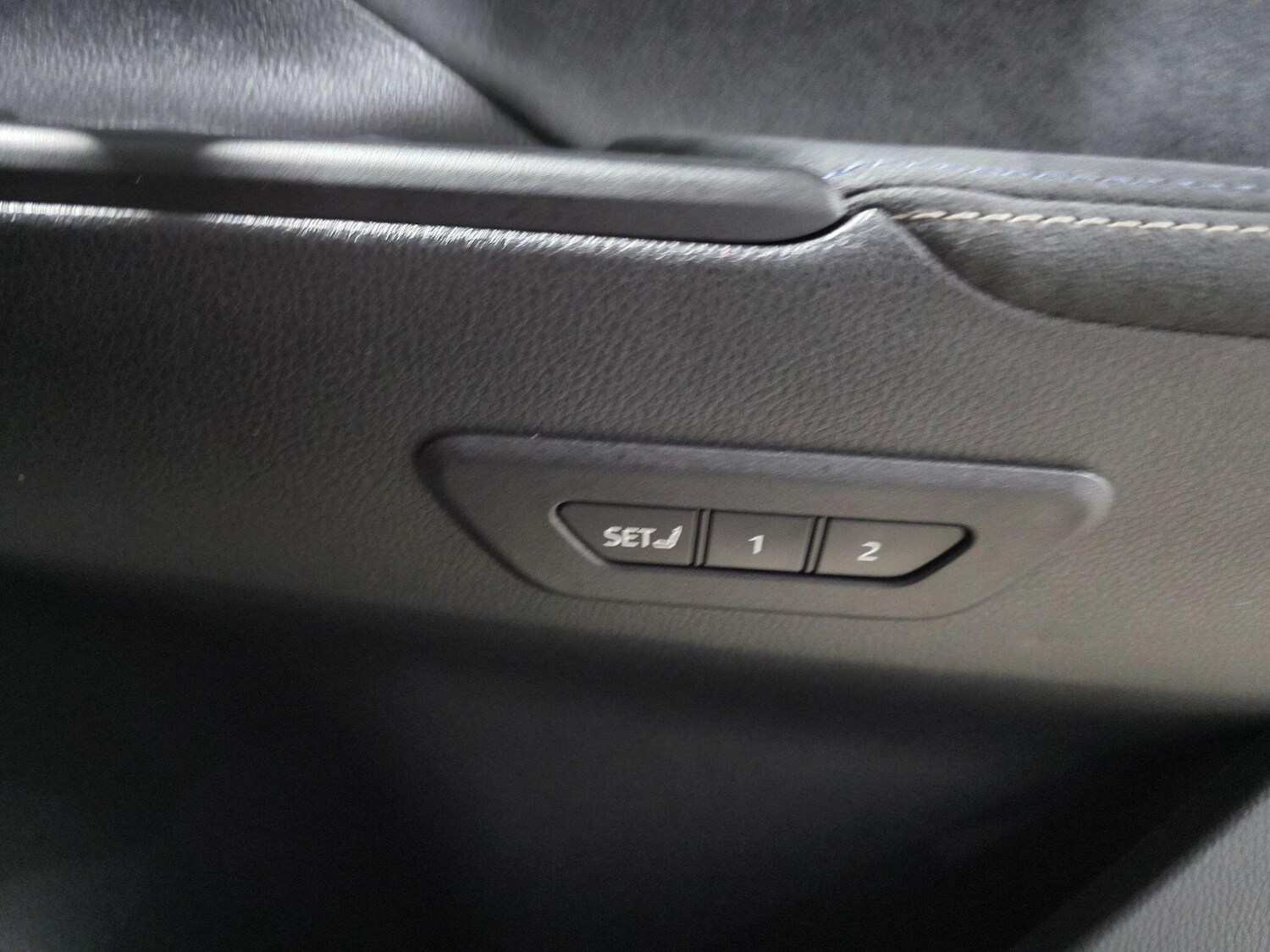 Used Toyota C-HR 2024 for sale - 76926552: Photo 18