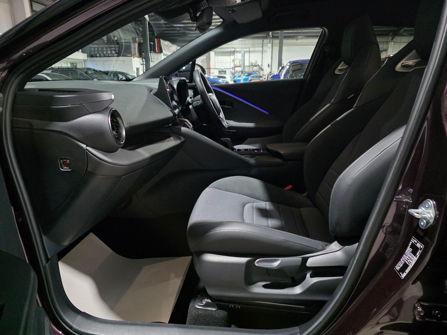 Used Toyota C-HR 2024 for sale - 76926552: Photo 29