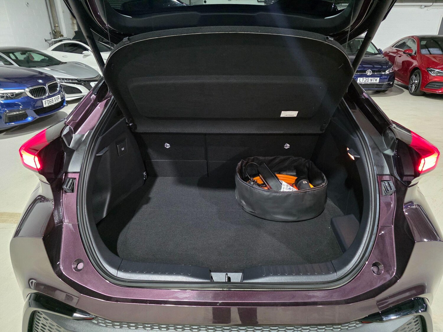 Used Toyota C-HR 2024 for sale - 76926552: Photo 33