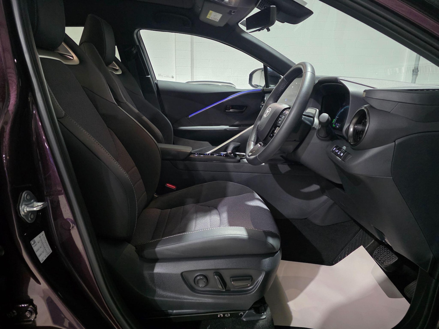 Used Toyota C-HR 2024 for sale - 76926552: Photo 6