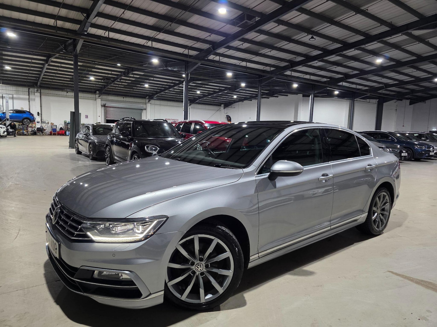Used Volkswagen Passat 2019 for sale - 76597356: Photo 1