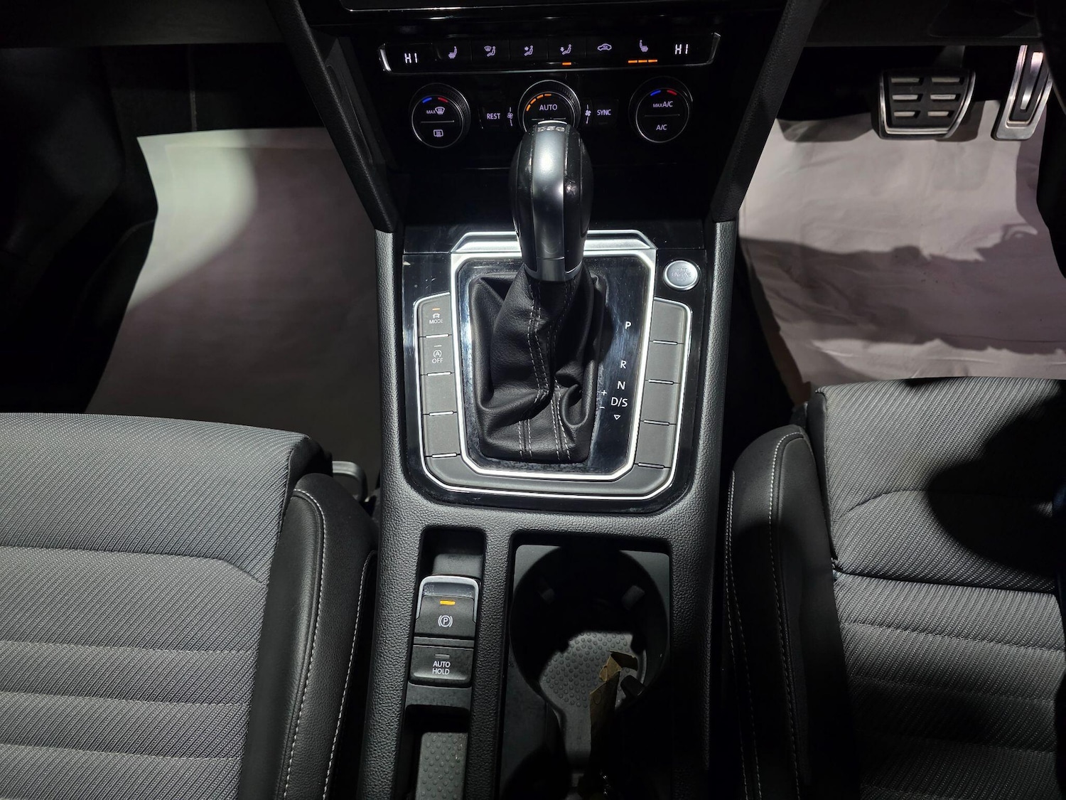 Used Volkswagen Passat 2019 for sale - 76597356: Photo 11