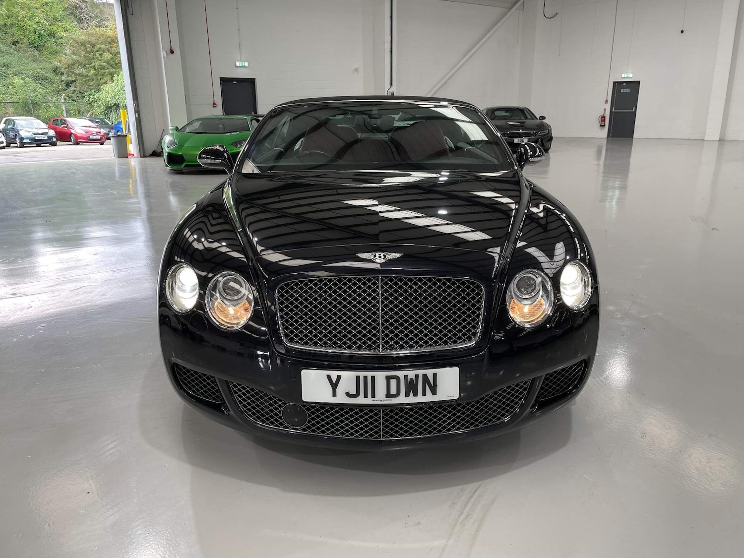 Used Bentley Continental 2011 for sale - 76988276: Photo 2