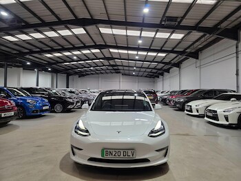 Used Tesla Model 3 2020 for sale - 77659095: Photo