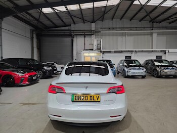 Used Tesla Model 3 2020 for sale - 77659095: Photo