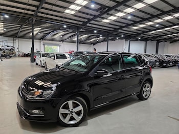 Used Volkswagen Polo 2015 for sale - 75552232: Photo