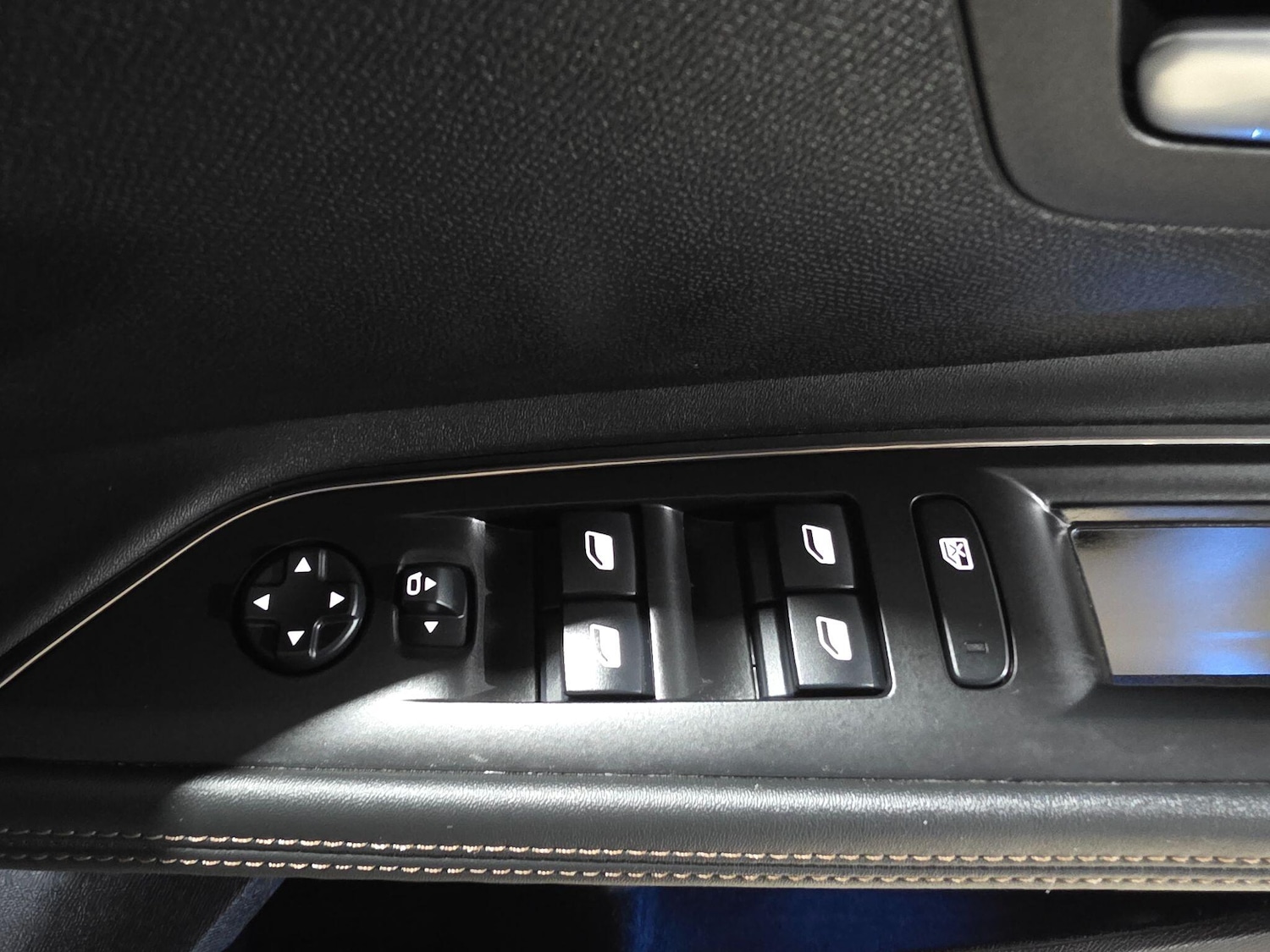 Used Peugeot 5008 2020 for sale - 76866010: Photo 18