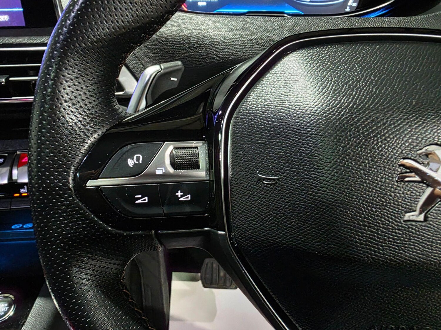 Used Peugeot 5008 2020 for sale - 76866010: Photo 22