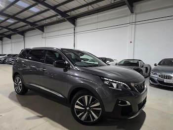 Used Peugeot 5008 2020 for sale - 76866010: Photo