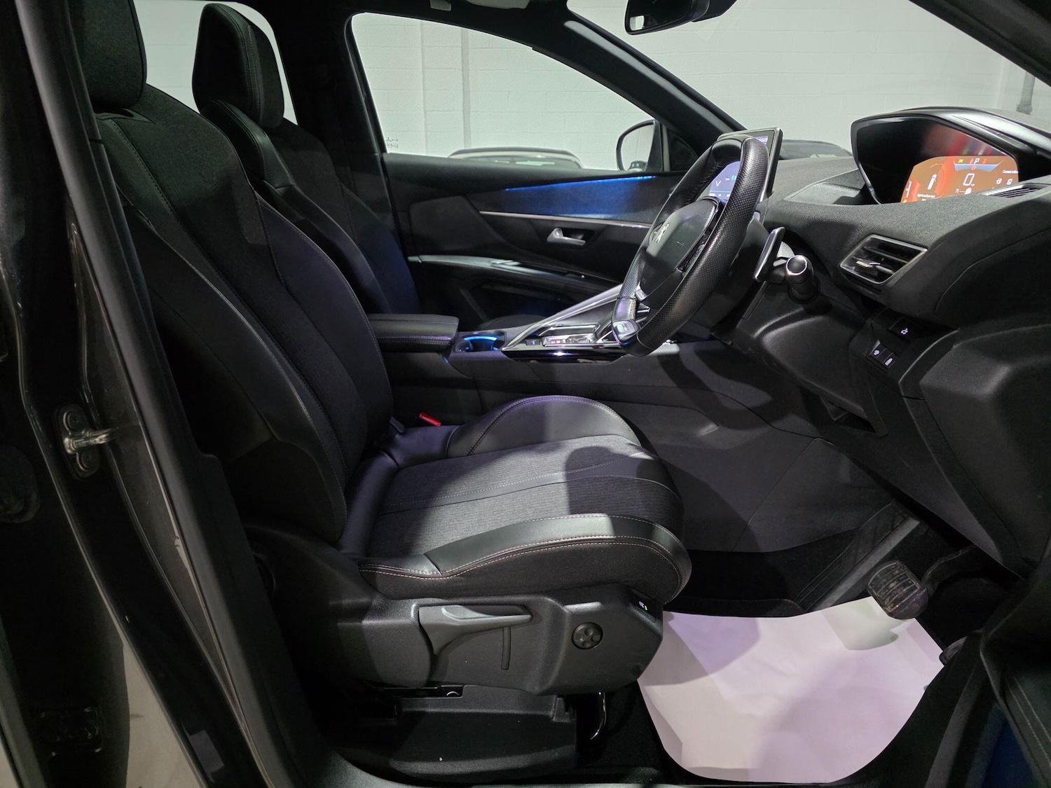 Used Peugeot 5008 2020 for sale - 76866010: Photo 6