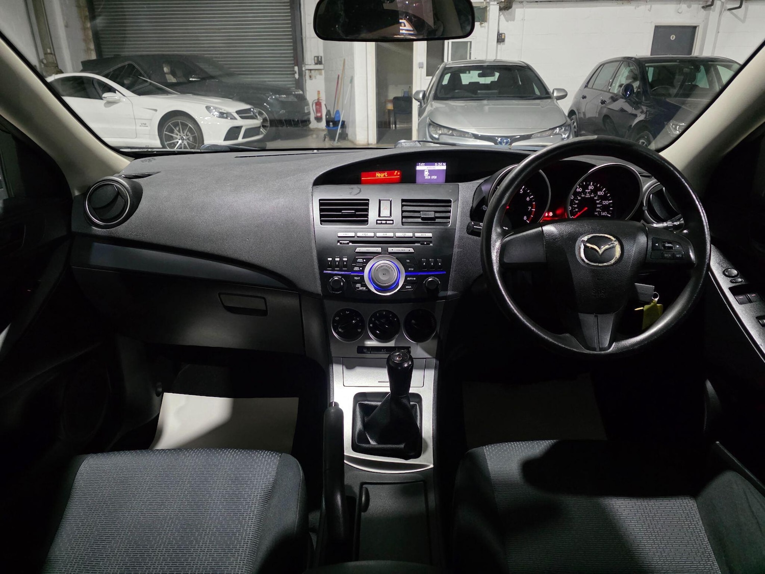 Used Mazda Mazda3 2009 for sale - 77054044: Photo 5