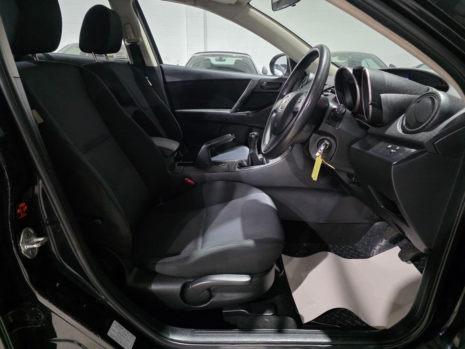 Used Mazda Mazda3 2009 for sale - 77054044: Photo 6