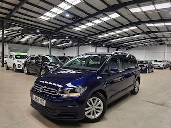 Used Volkswagen Touran 2016 for sale - 78573558: Photo