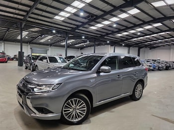 Mitsubishi - Outlander