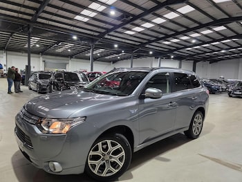 Mitsubishi - Outlander