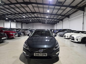 Used Volvo V60 2017 for sale - 76667300: Photo