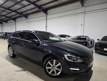 Used Volvo V60 2017 for sale - 76667300: Photo